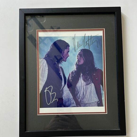 Authentic signed Pirates of the Caribbean Photo Orlando Bloom Keira Knightley - Picture 1 of 7